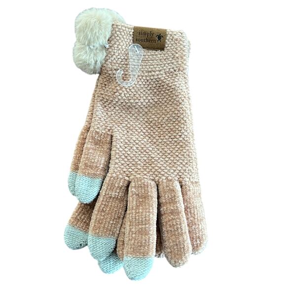Simply Southern Soft & Fuzzy Gloves NWT - Picture 2 of 5
